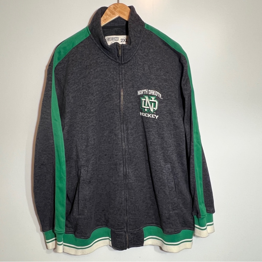 CCM UND Hockey North Dakota Hockey Jacket 2x - Picture 2 of 7